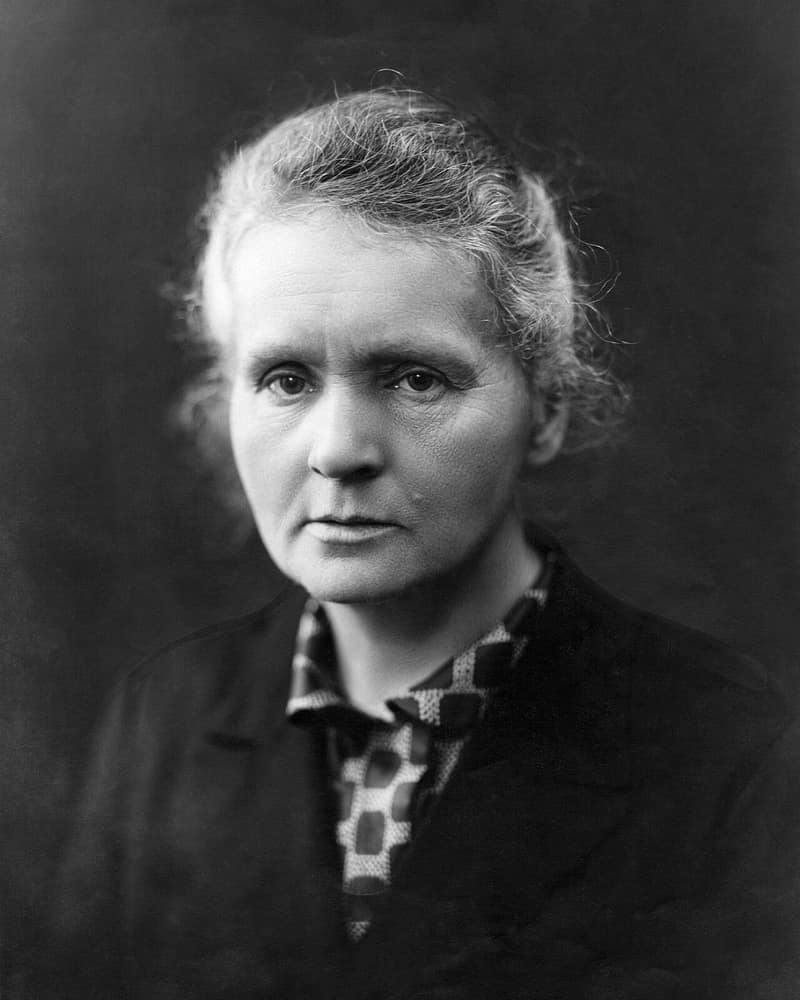 Retrato em preto e branco de Marie Curie