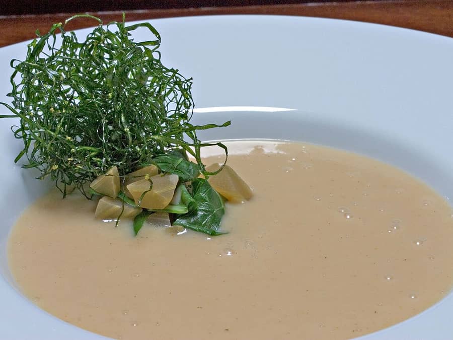 Caldo de fubá com couve