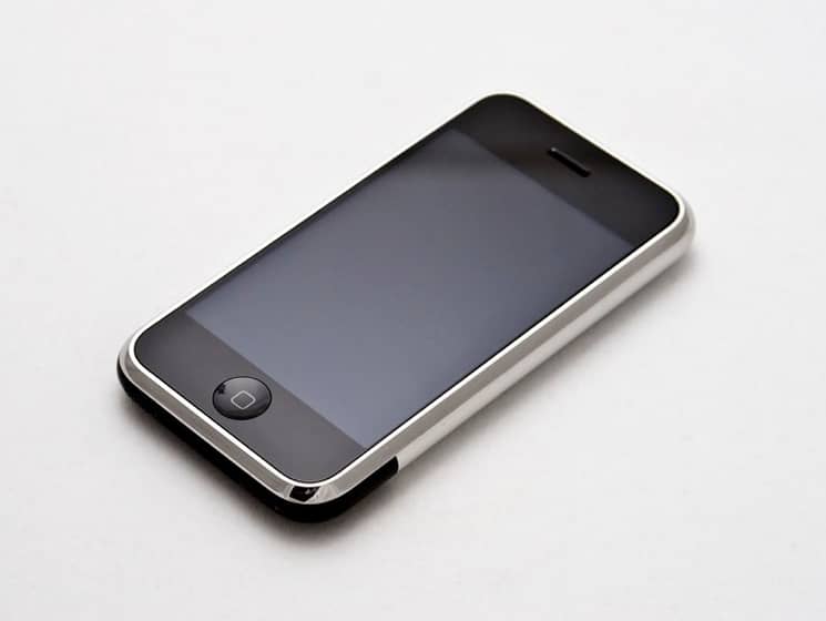 O primeiro iPhone (2007)